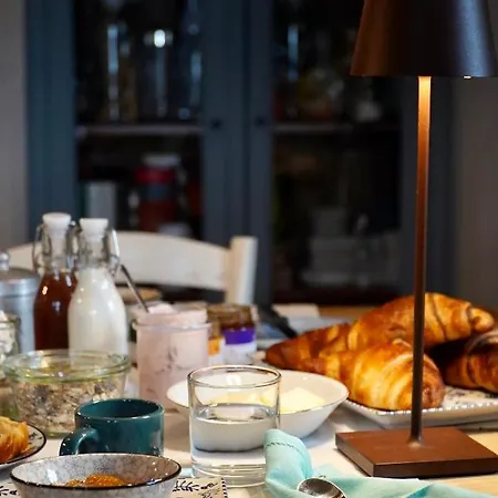 La Butte De Viaris Couette-café